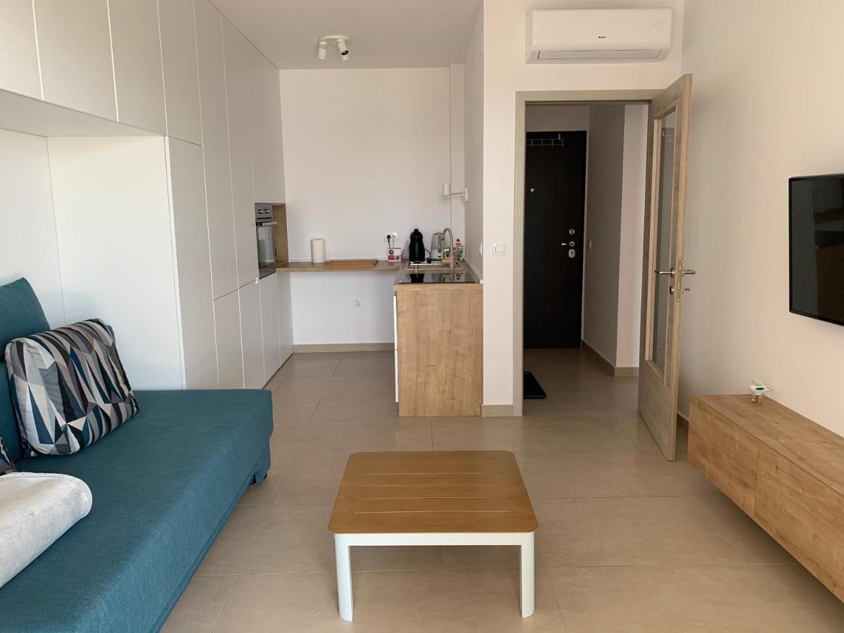 Apartment Garden Mandre Bagian luar foto